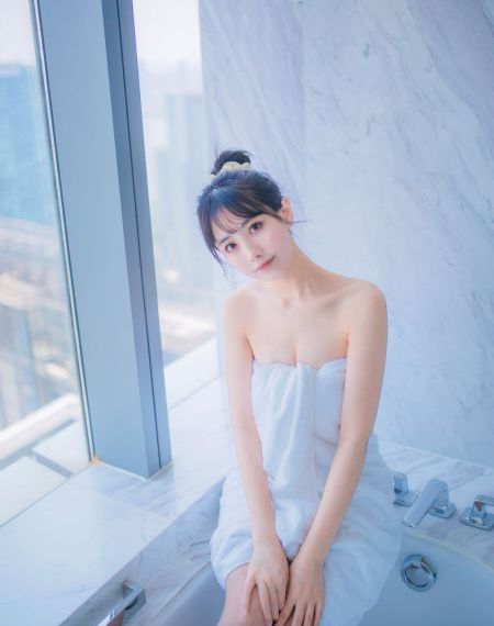 内衣办公室动漫视频